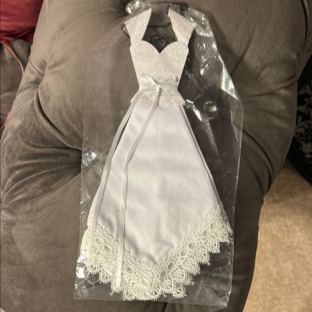 Elegant White Lace handkerchief for wedding bouquet